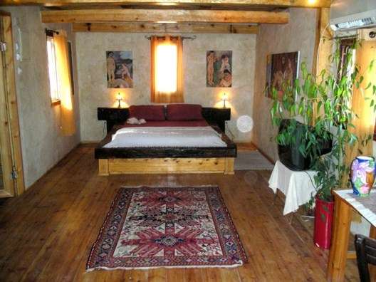 בקתה בחווה צימרים בדרום